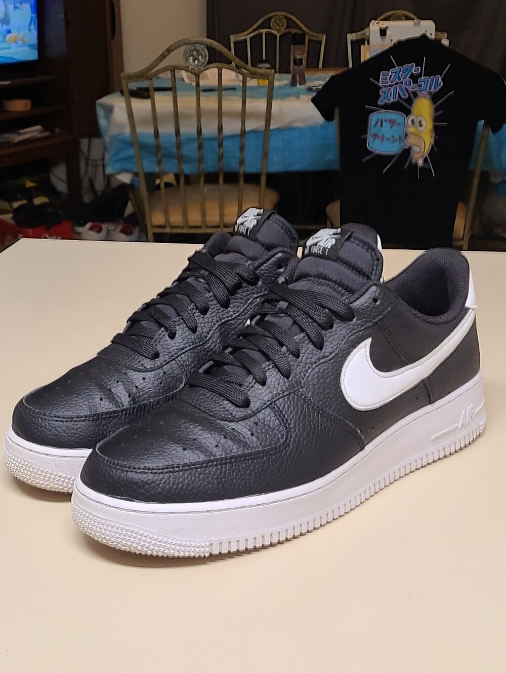 Nike Air Force 1 07 low top casual sneakers size 13